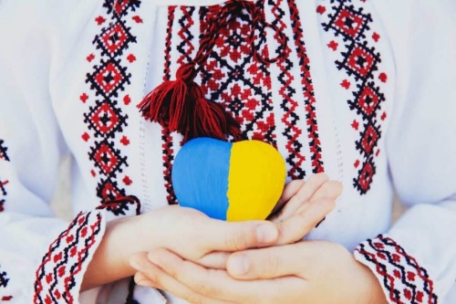 Команда statti.in.ua вітає з Днем Вишиванки!